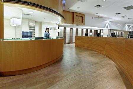 фото отеля Holiday Inn Express Puerto Montt