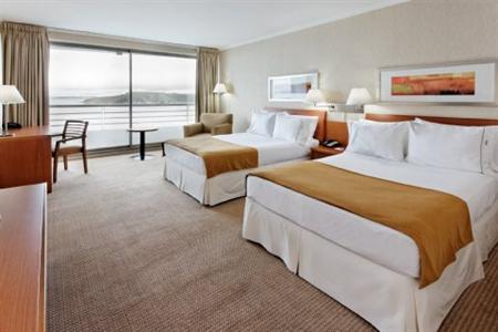 фото отеля Holiday Inn Express Puerto Montt