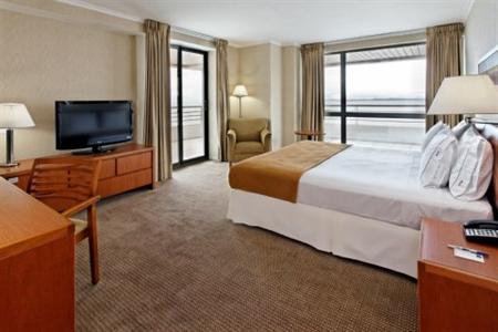 фото отеля Holiday Inn Express Puerto Montt