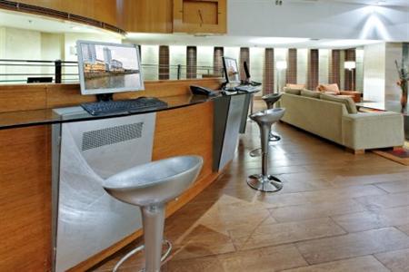 фото отеля Holiday Inn Express Puerto Montt