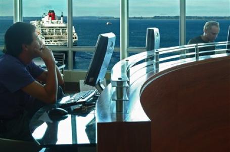фото отеля Holiday Inn Express Puerto Montt