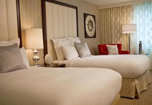 фото отеля Renaissance Newark Airport Hotel