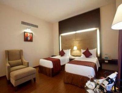 фото отеля Ramada Chennai Egmore
