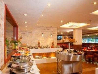 фото отеля Ramada Chennai Egmore