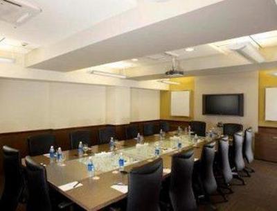 фото отеля Ramada Chennai Egmore