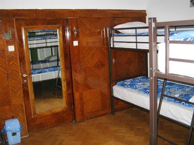 фото отеля Explorers Hostel