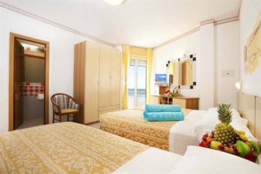фото отеля Hotel Caesar Cesenatico