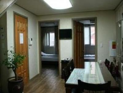 фото отеля Myeongdong Green Guesthouse