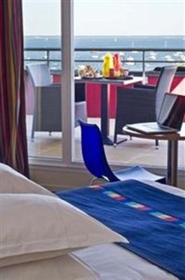 фото отеля Park Inn Arcachon