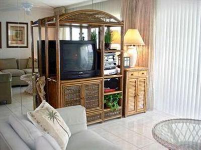 фото отеля Crescent Sandpiper Condominiums