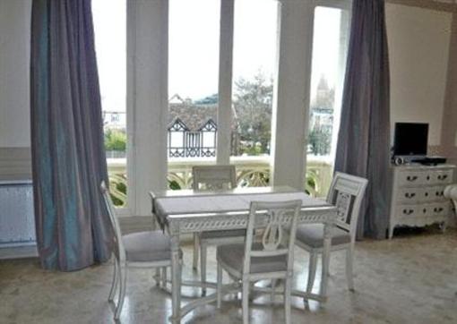 фото отеля Marie Antoinette Apartments Cabourg