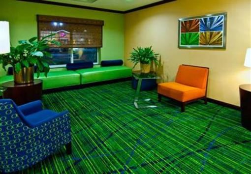 фото отеля Fairfield Inn & Suites Northwest Expressway Warr Acres Oklahoma City