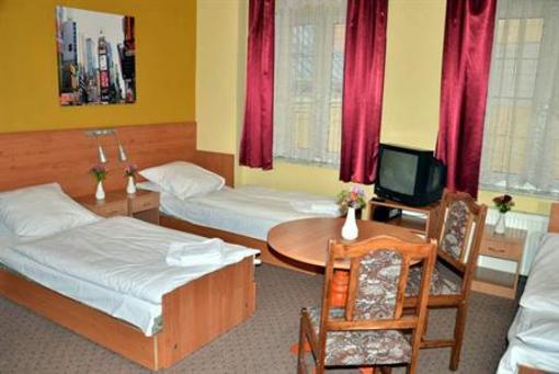 фото отеля Hotel Bialy Dworek Rumia
