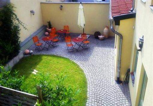 фото отеля Altstadtpension am Dom Erfurt