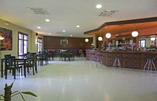 фото отеля Senorio de Los Bazan Hotel Palacios de la Valduerna