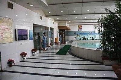 фото отеля Yifeng Hotel