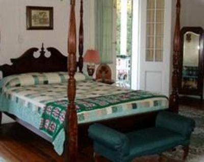 фото отеля Old Castillo Bed & Breakfast