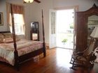 фото отеля Old Castillo Bed & Breakfast