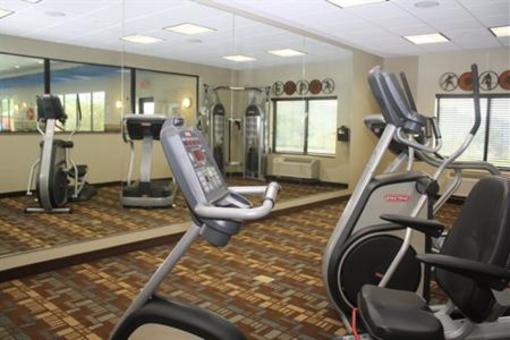 фото отеля Holiday Inn Express & Suites Wheeling