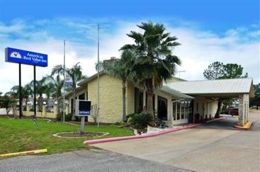 фото отеля Americas Best Value Inn West Columbia