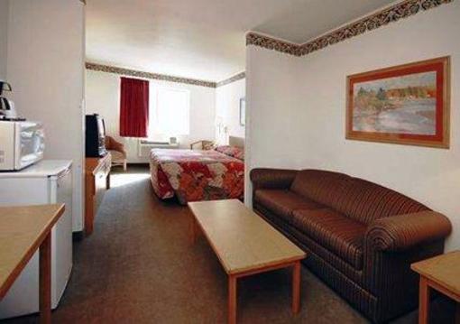фото отеля Econo Lodge Inn & Suites New Castle