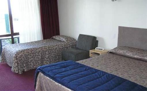 фото отеля Edgewater Motor Lodge