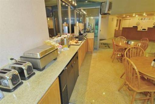 фото отеля Cedars Inn Hotel