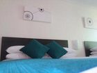 фото отеля Comfort Inn Airport Admiralty