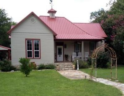 фото отеля Hico's Nothin' But Time Bed and Breakfast