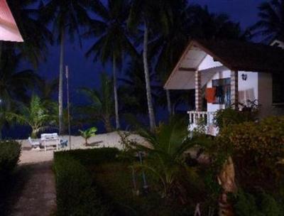фото отеля Palm Point Village