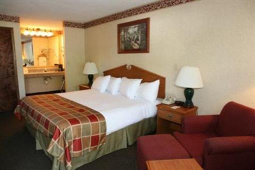 фото отеля Red Roof Inn Monroe