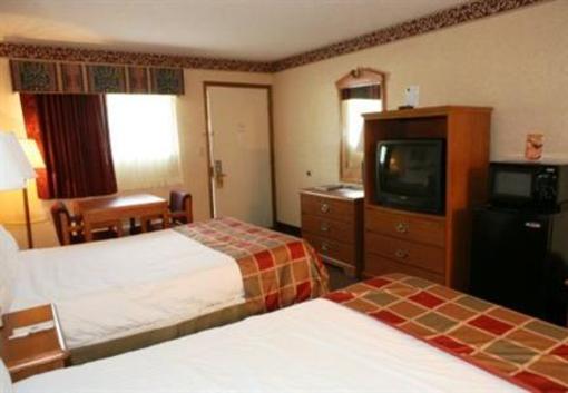 фото отеля Red Roof Inn Monroe