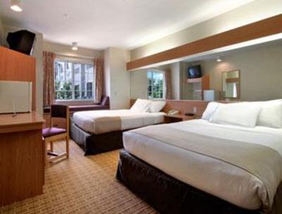 фото отеля Microtel Inn & Suites West Chester