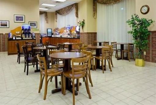 фото отеля Holiday Inn Express Wilkes-Barre Scranton Airport