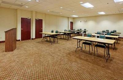 фото отеля Holiday Inn Express Hotel & Suites Sylacauga