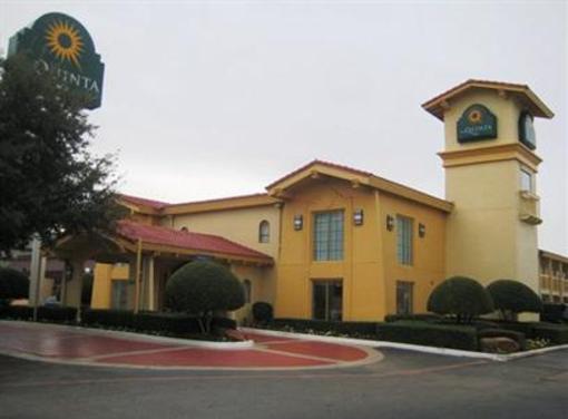 фото отеля La Quinta Inn Dallas Northwest Farmers Branch