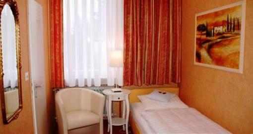 фото отеля Modena Hotel