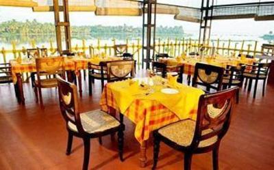 фото отеля Kalathil Lake Resort
