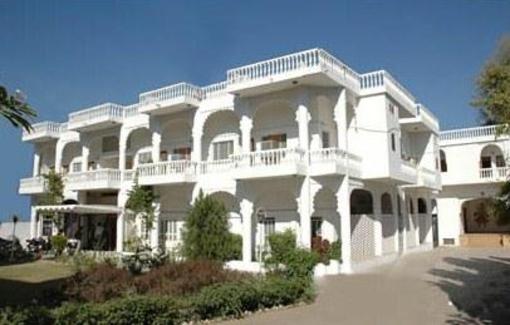 фото отеля Saheli Palace Hotel