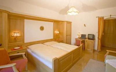 фото отеля Hotel Sallerhof