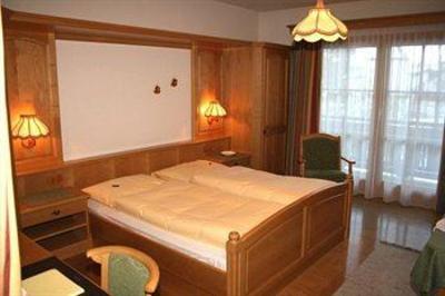 фото отеля Hotel Sallerhof