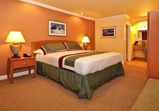 фото отеля Rodeway Inn & Suites Near the Coliseum & Arena