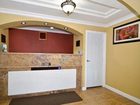 фото отеля Rodeway Inn & Suites Near the Coliseum & Arena