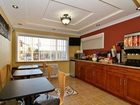 фото отеля Rodeway Inn & Suites Near the Coliseum & Arena