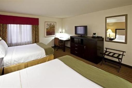 фото отеля Holiday Inn Express Litchfield