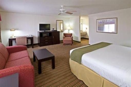 фото отеля Holiday Inn Express Litchfield