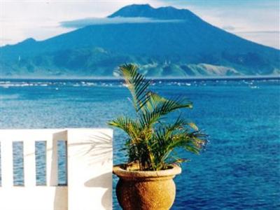 фото отеля Coconuts Beach Resort