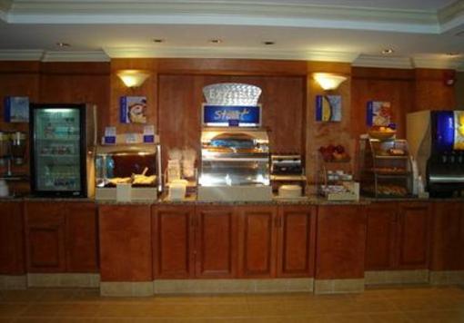 фото отеля Holiday Inn Express Hotel & Suites Birmingham Irondale