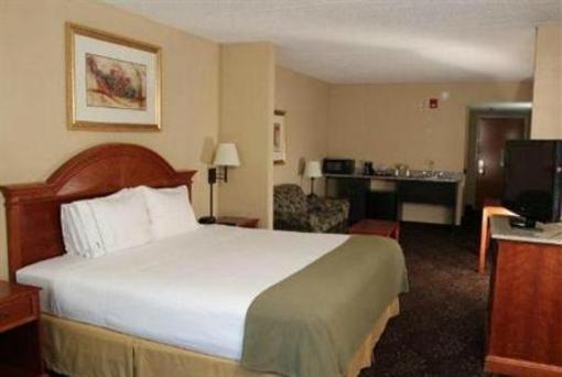 фото отеля Holiday Inn Express Hotel & Suites Birmingham Irondale