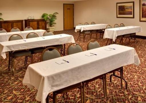 фото отеля Holiday Inn Express Chicago Arlington Heights